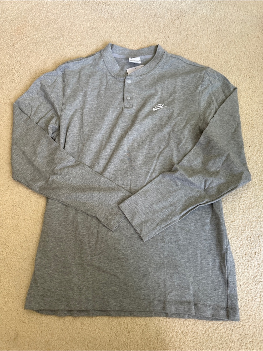 Nike Men’s Grey Long-Sleeve Henley Shirt